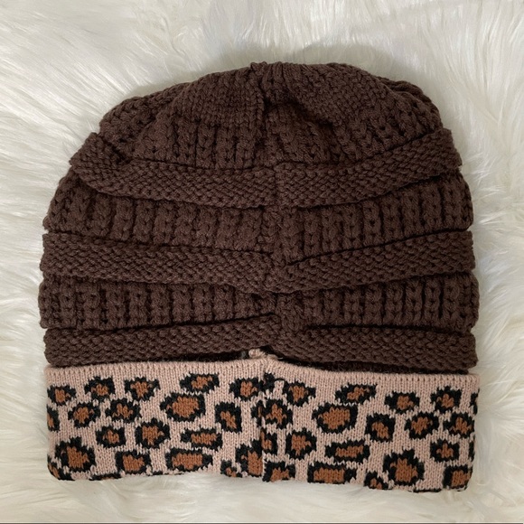 Brown Leopard Cuff Knitted Beanie NWT - Picture 4 of 4